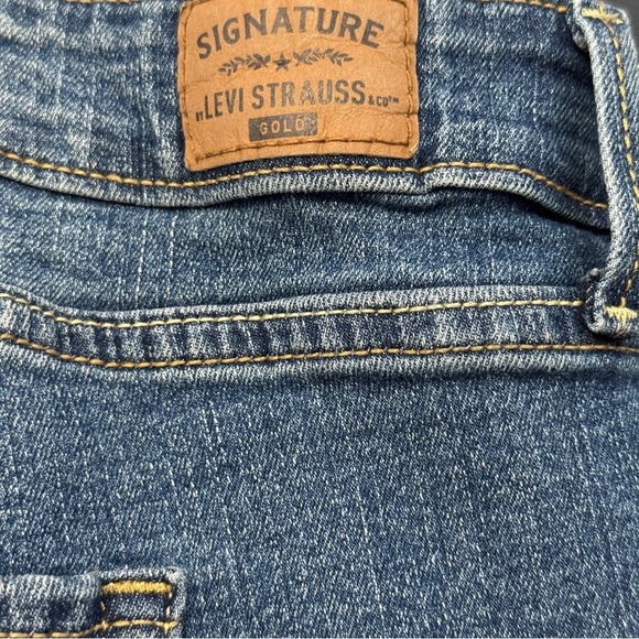 Levi Strauss Signature Mid Rise Bootcut Jeans Women’s 26L Blue 32x23 - Picture 3 of 8